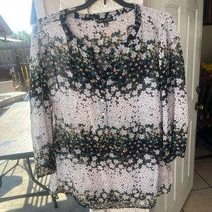 Brand Sara Michelle blouse 3x